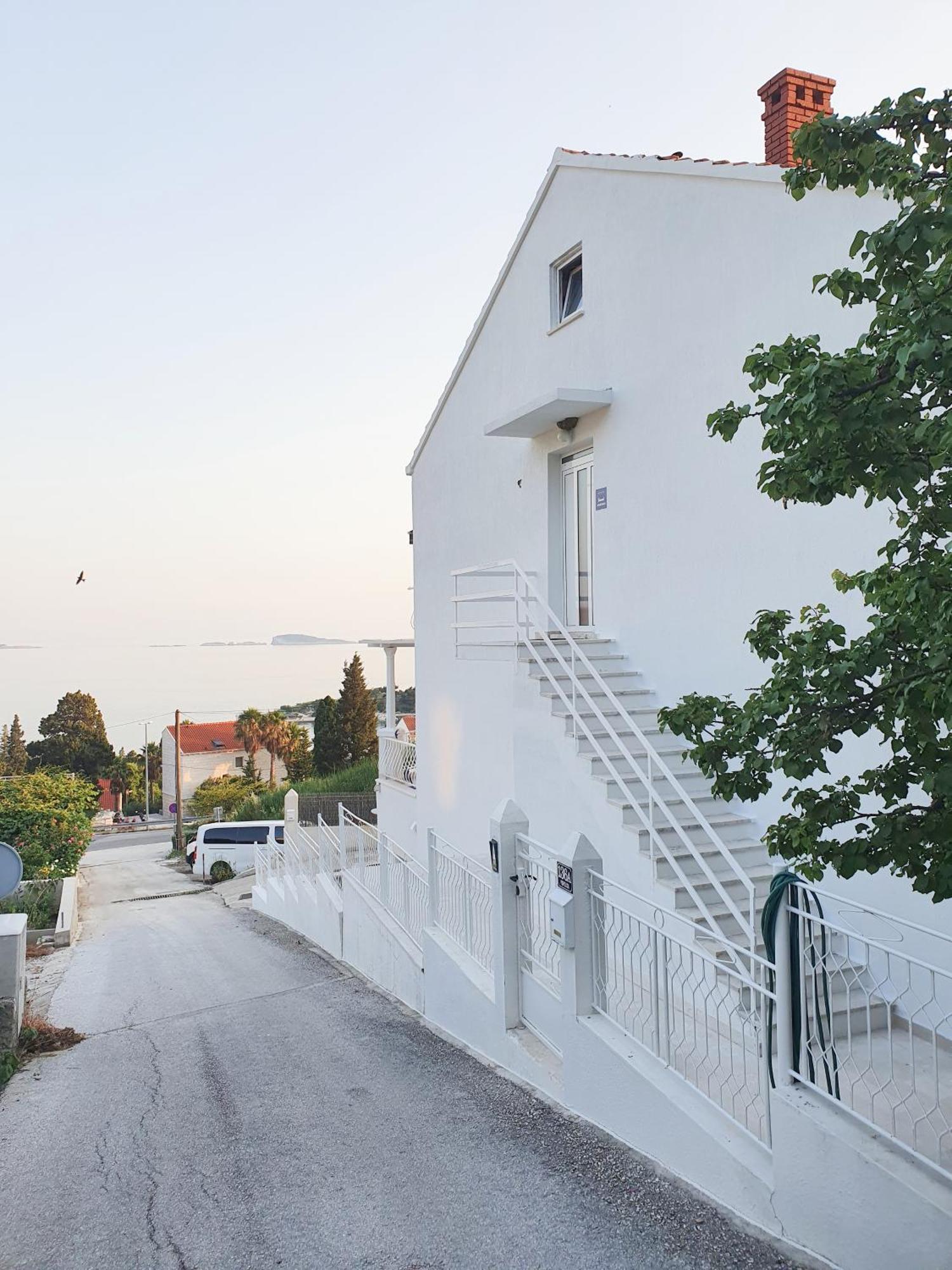 Aurora Seaview Apartment Mlini Exterior photo